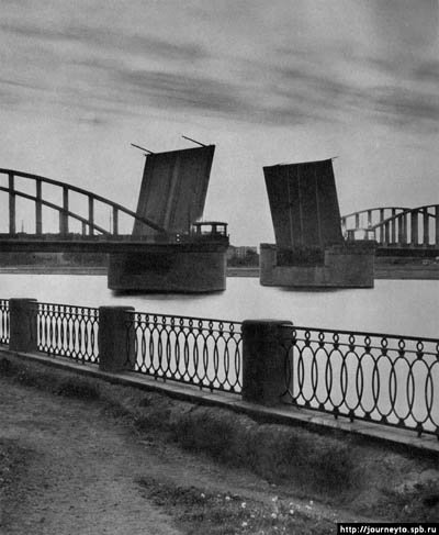 История Дворцового моста
