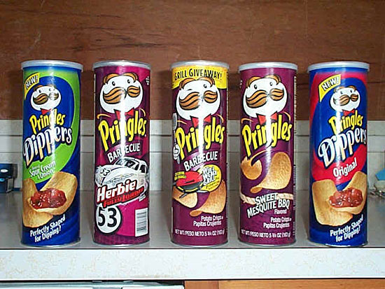 Изобретатель Pringles был похоронен в тубе из-под чипсов