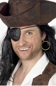 Пираты носили золотые серьги в качестве предоплаты за собственные похороны