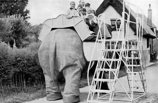 Уникальный робот-слон 50-х годов