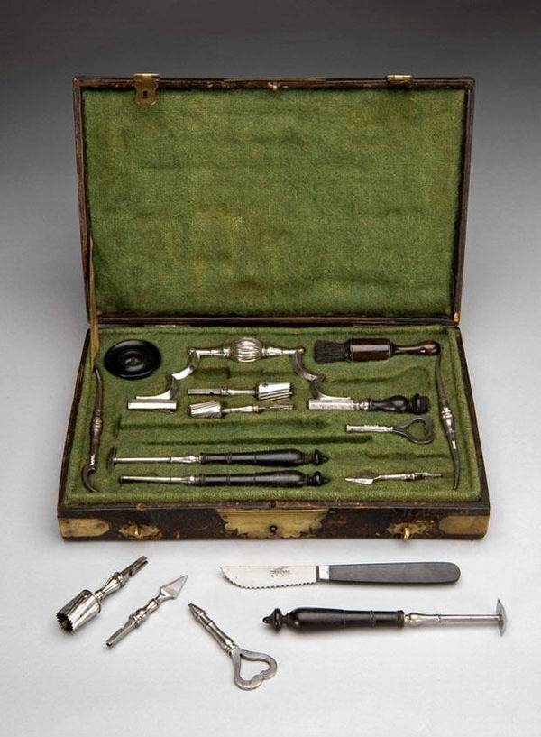 Самые кошмарные медицинские инструменты, которые сейчас остались лишь в музеях