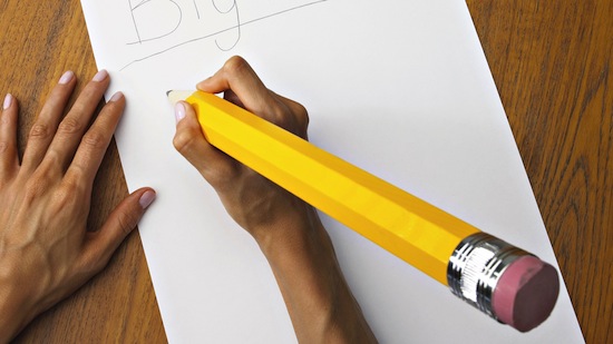 Почему простые карандаши всегда жёлтые