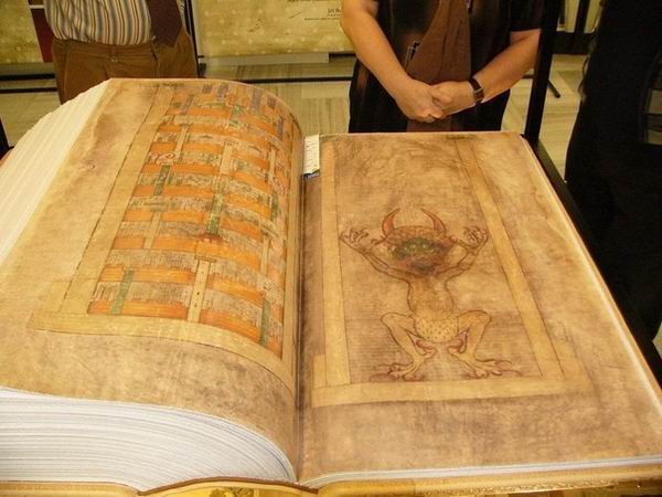 "Кодекс Гигас" или "Библия дьявола"